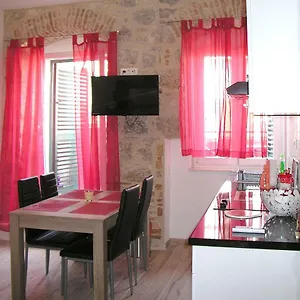 Klara I Gracia Appartement